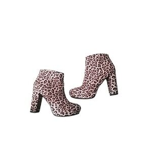MVE Platform Chelsea Ankle Bootie 7 Cheetah High Block Heel Mobwife Festival Y2K